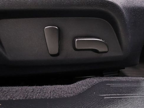 Used 2017 Subaru Outback 2.5i Limited AWD/4WD image 23