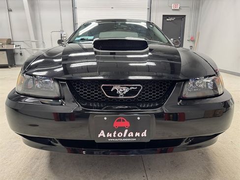Used 2003 Ford Mustang GT RWD image 2