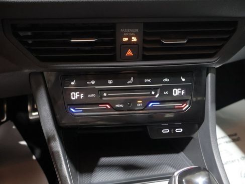 Used 2025 Volkswagen Jetta Sport FWD image 26