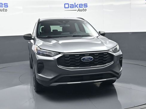 Used 2025 Ford Escape ST-Line AWD/4WD image 3