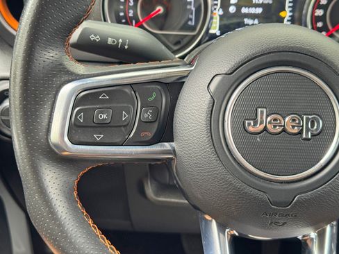 Used 2021 Jeep Gladiator Mojave AWD/4WD image 21