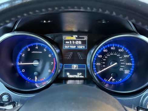 Used 2018 Subaru Outback 3.6R Touring AWD/4WD image 32