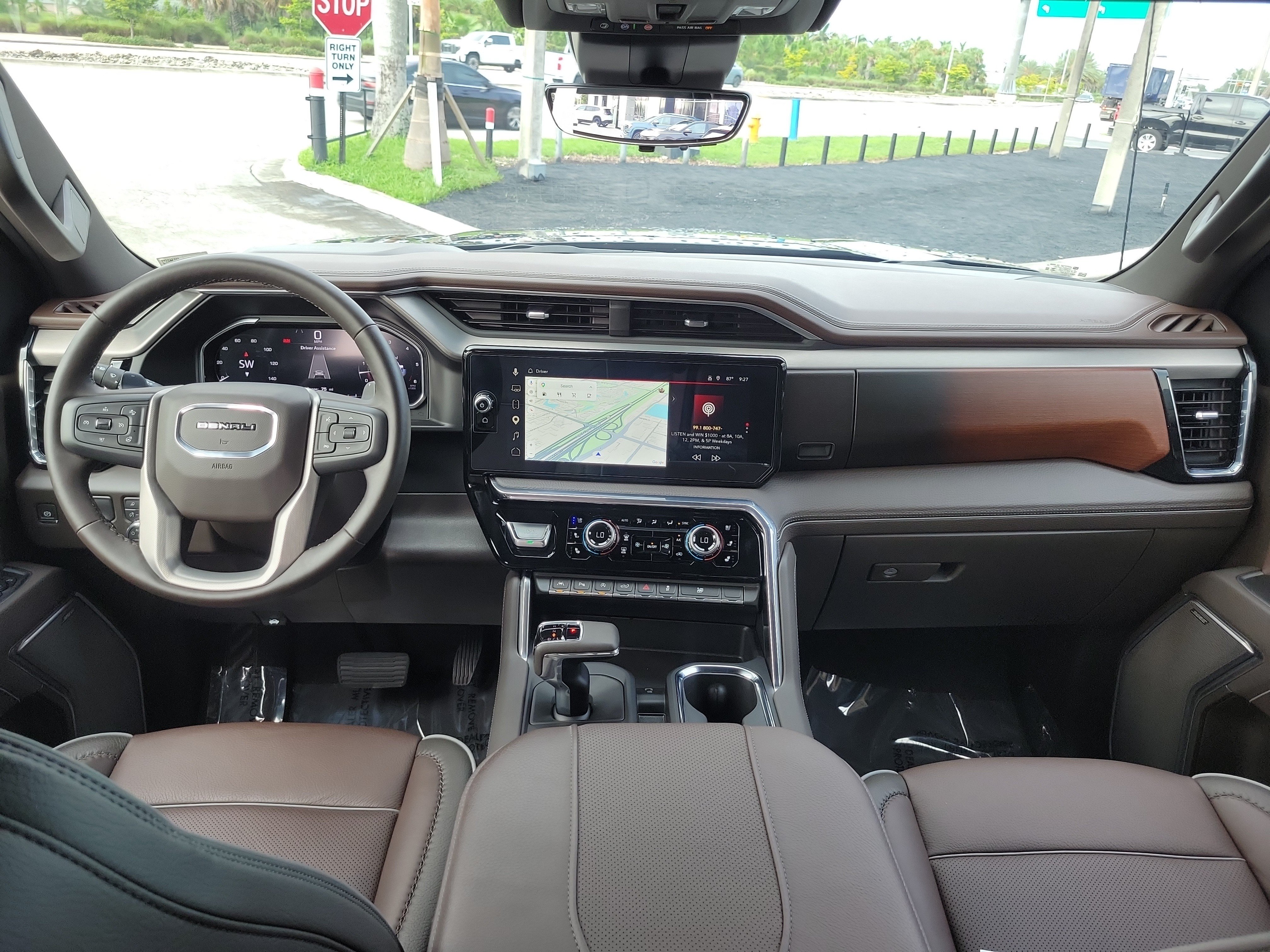 Used 2026 GMC Sierra 1500 Denali w/ Technology Package RWD image 17