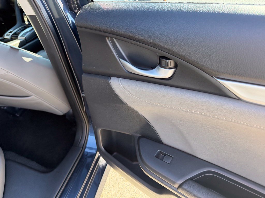 Used 2016 Honda Civic EX-L image 33