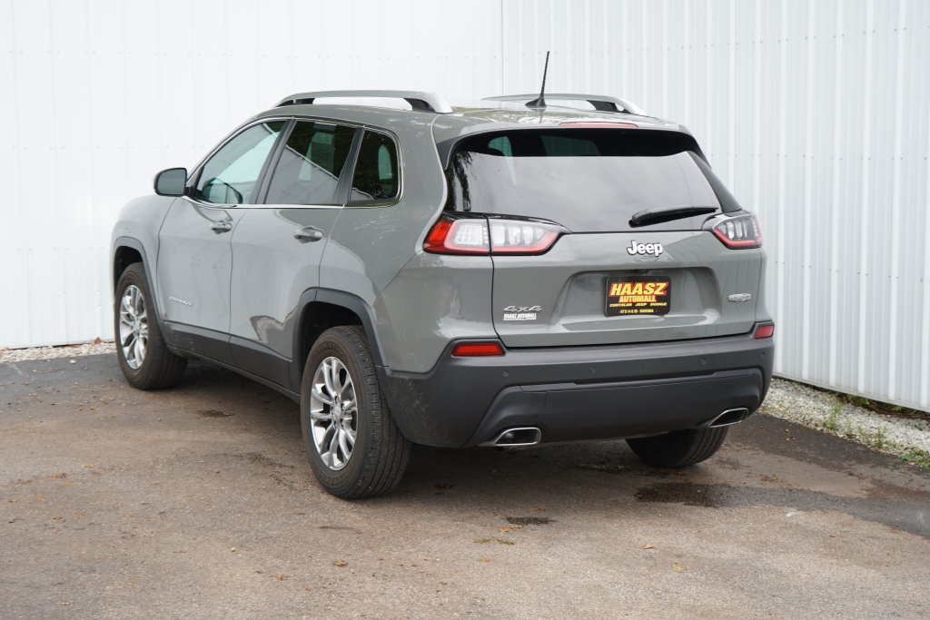 Used 2021 Jeep Cherokee Latitude Lux w/ Comfort/Convenience Group AWD/4WD image 4