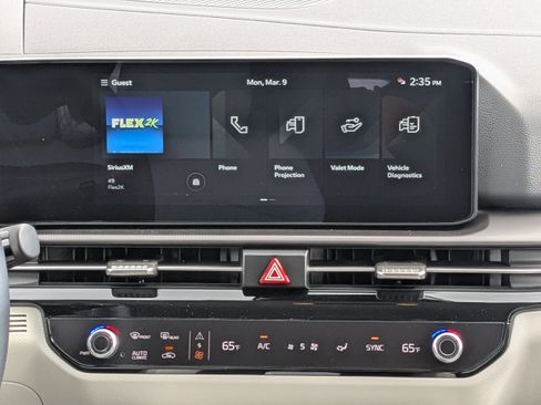 New 2026 Kia Sportage EX FWD image 23