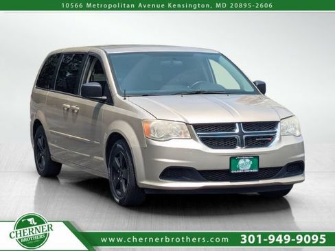 Used 2013 Dodge Grand Caravan SE FWD image 1