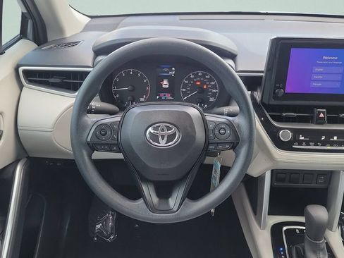 Certified 2023 Toyota Corolla Cross L FWD image 12