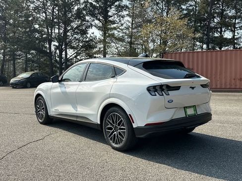 New 2026 Ford Mustang Mach-E Premium image 5