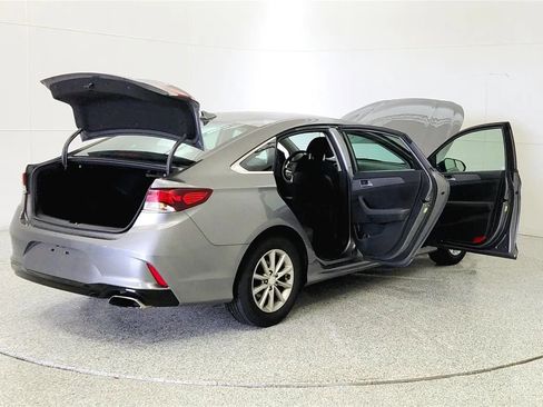 Used 2018 Hyundai Sonata SE FWD image 12