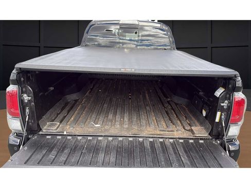 Used 2023 Toyota Tacoma Limited AWD/4WD image 20