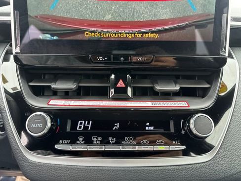 Certified 2026 Toyota Corolla SE w/ SE Package FWD image 37