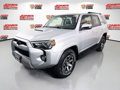 Used 2019 Toyota 4Runner TRD Off-Road Premium AWD/4WD image 13