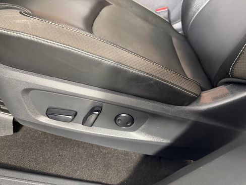 Used 2024 Nissan Pathfinder SL w/ SL Premium Package FWD image 23
