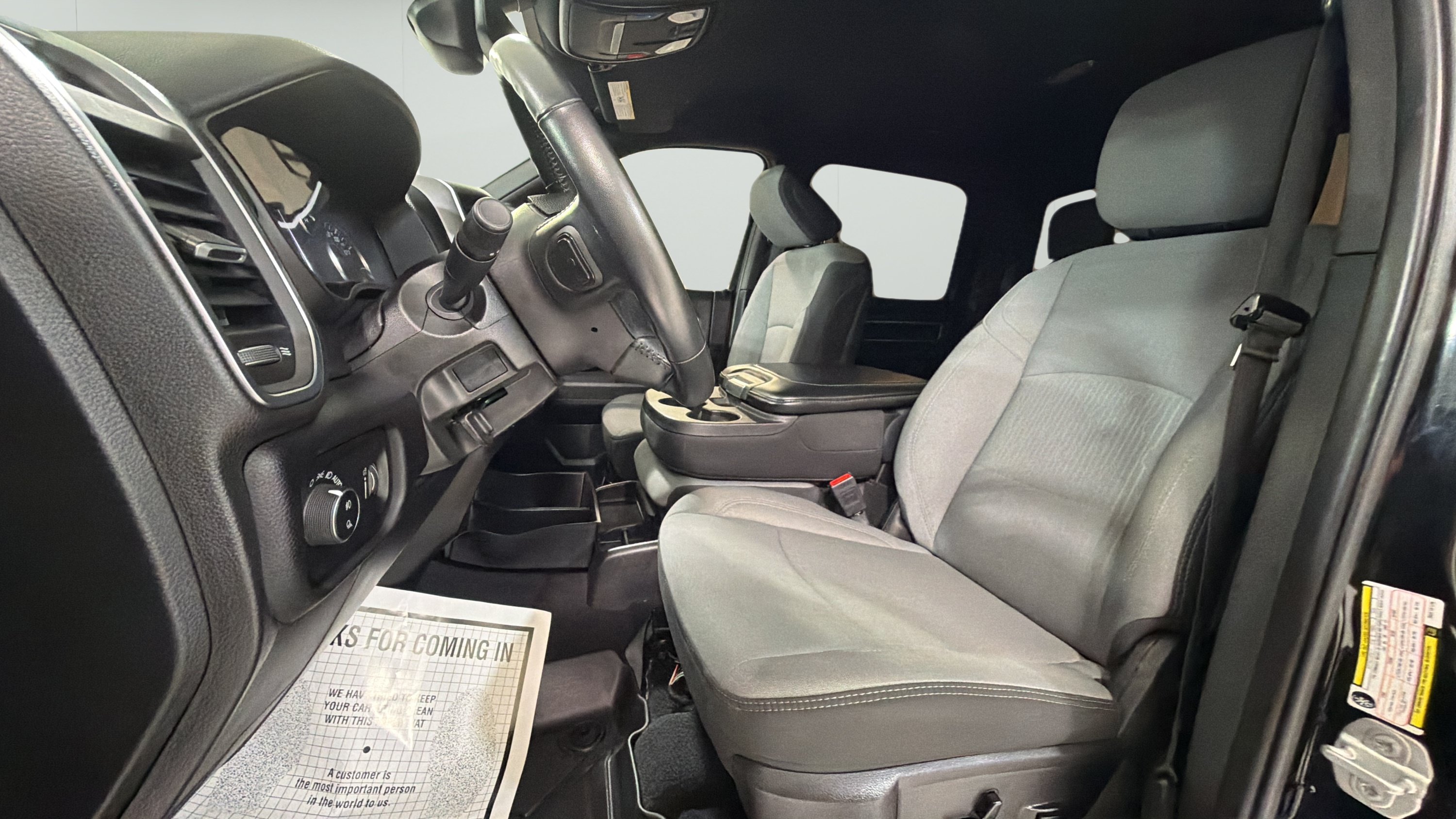 Used 2024 RAM 2500 Big Horn w/ Bed Utility Group AWD/4WD image 9