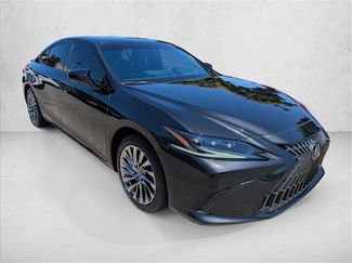 Used 2025 Lexus ES 300h w/ Accessory Package (Z1) FWD video 3