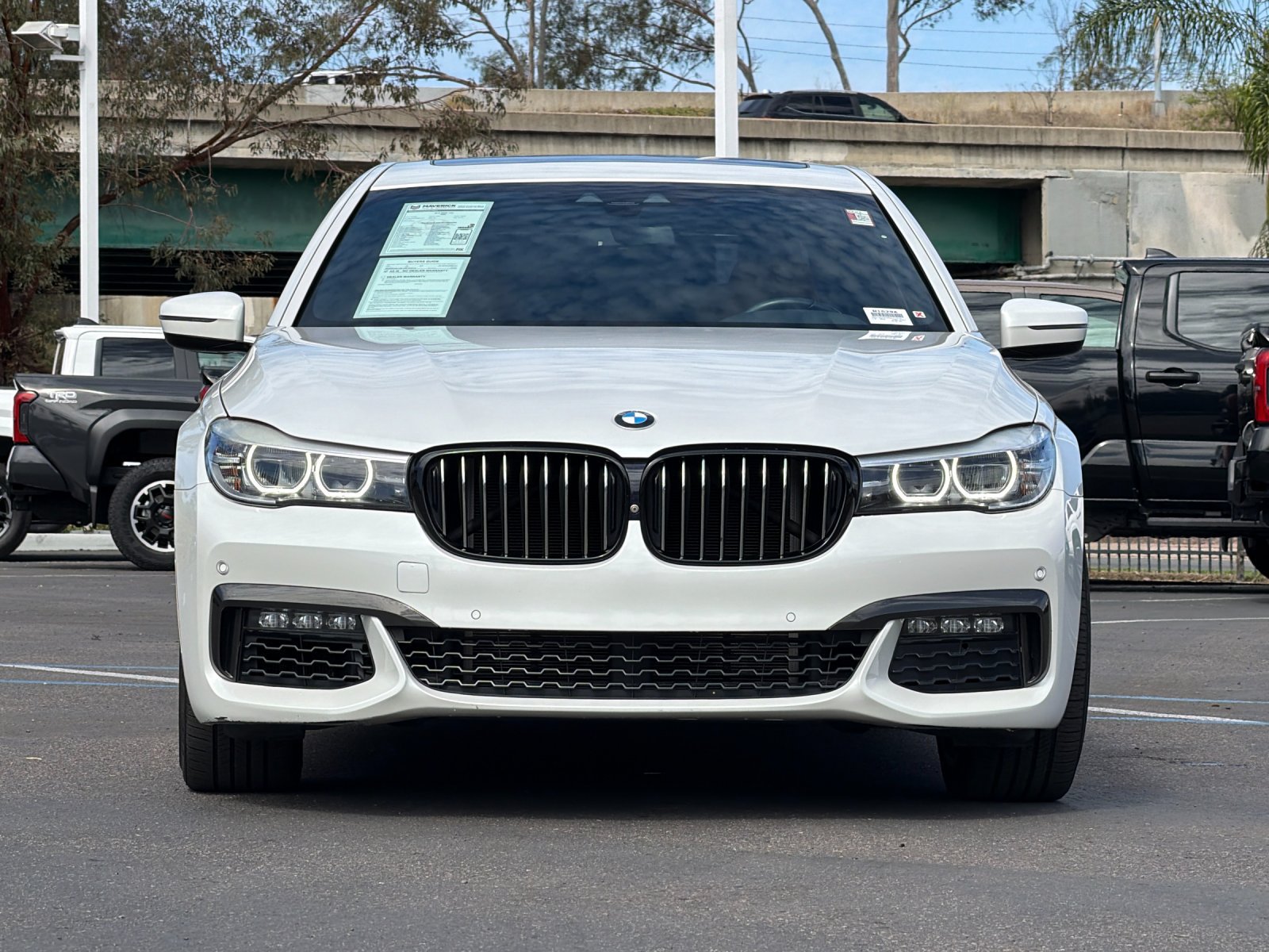 Used 2019 BMW 740i w/ M Sport Package RWD image 7