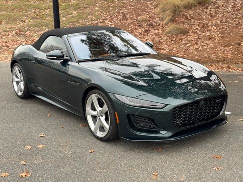 Used 2024 Jaguar F-TYPE R-Dynamic image 17