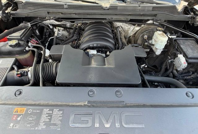 Used 2015 GMC Sierra 1500 SLT w/ SLT Crew Cab Value Package AWD/4WD image 11