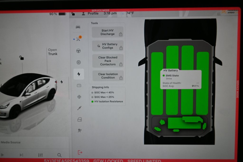 Used 2023 Tesla Model 3 Standard Range RWD image 15