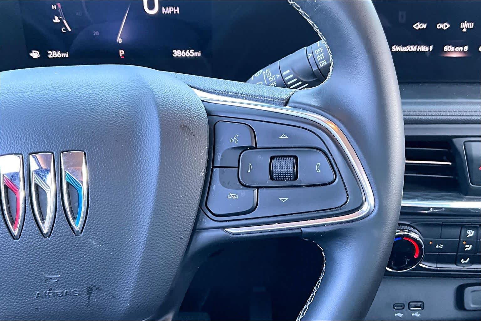 Used 2025 Buick Encore GX Preferred AWD/4WD image 21
