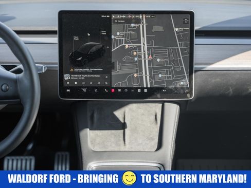 Used 2023 Tesla Model Y Performance image 24