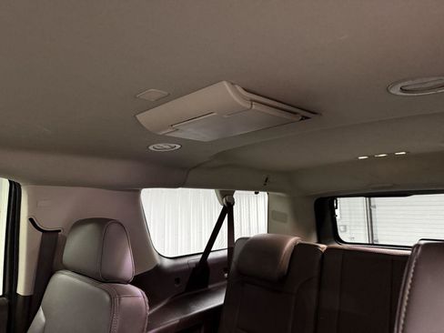 Used 2019 GMC Yukon XL Denali w/ Open Road Package AWD/4WD image 30