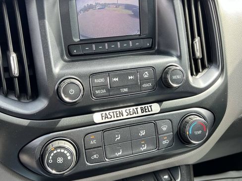 Used 2016 Chevrolet Colorado W/T w/ WT Convenience Package AWD/4WD image 9