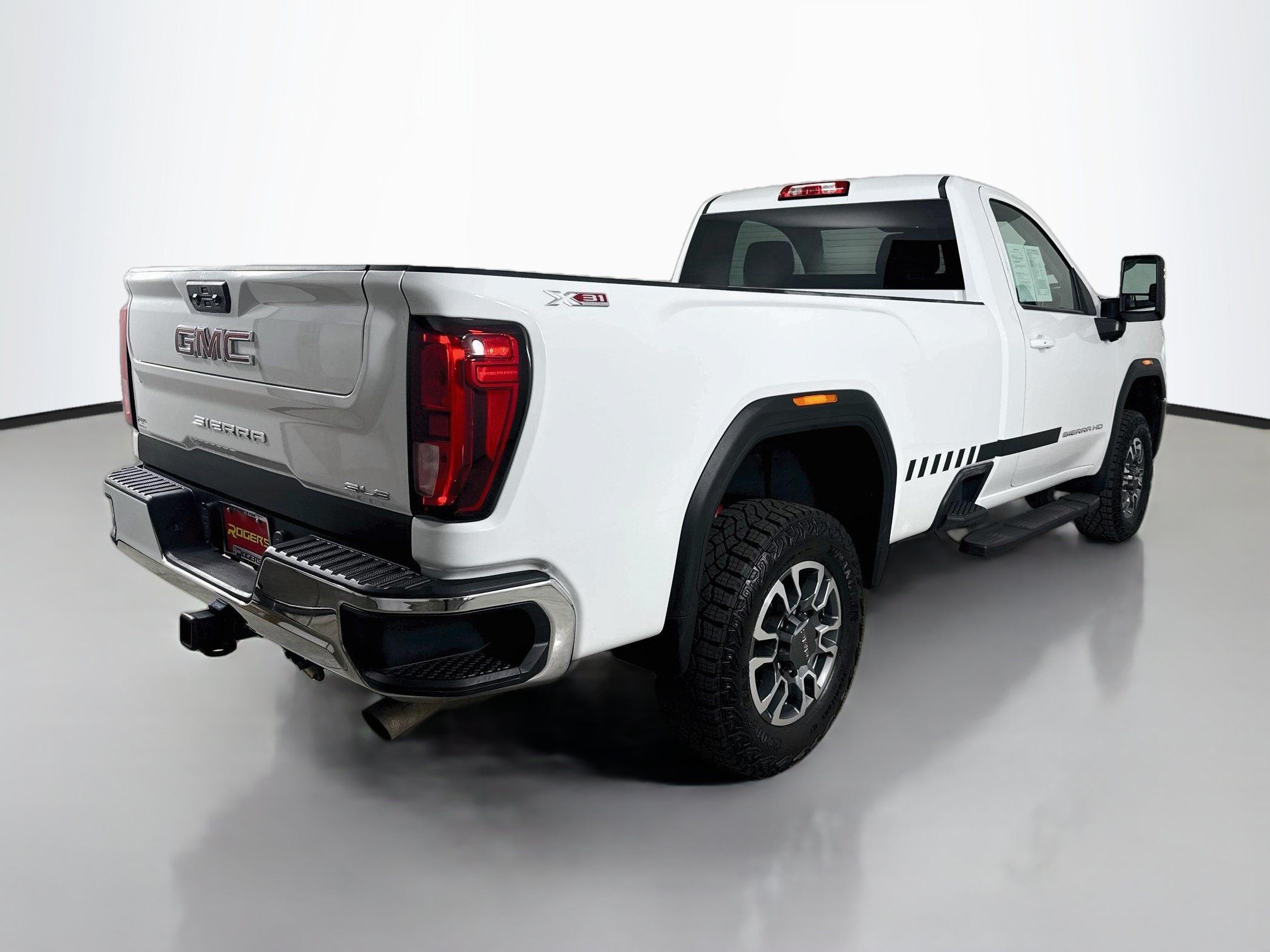 Used 2024 GMC Sierra 2500 SLE w/ SLE Convenience Package AWD/4WD image 8