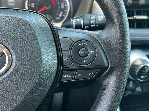 Used 2019 Toyota RAV4 XLE w/ All Weather Liner Package FWD image 19