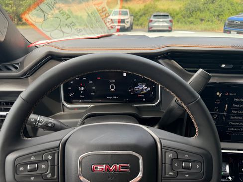 New 2026 GMC Sierra 2500 AT4 AWD/4WD image 15