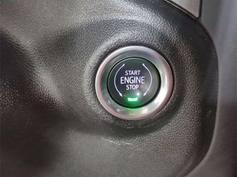 Used 2022 GMC Sierra 2500 AT4 w/ AT4 Preferred Package image 17