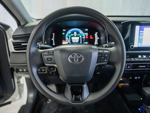 Used 2025 Toyota Camry LE FWD image 26