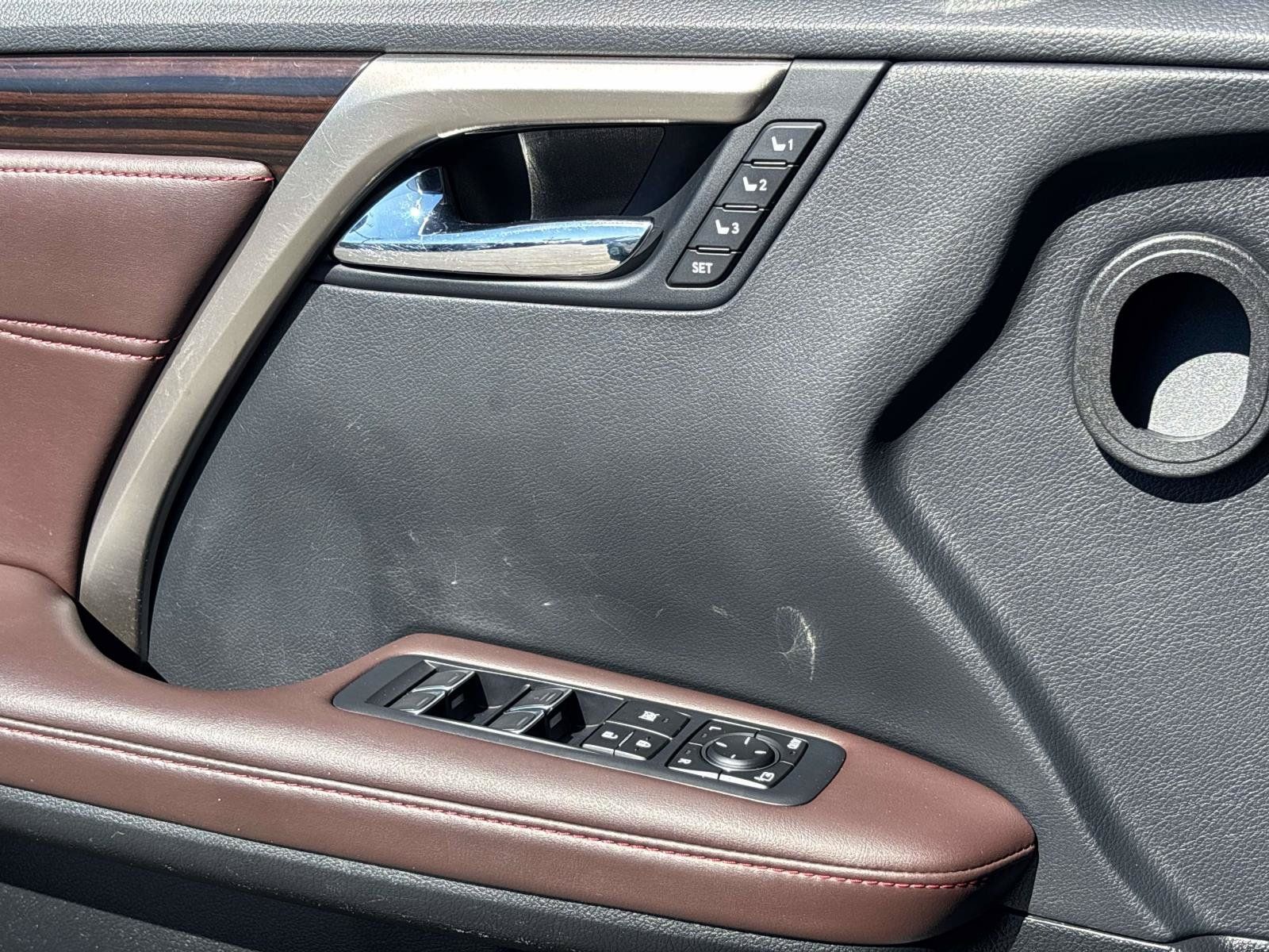 Used 2019 Lexus RX 350L AWD image 16