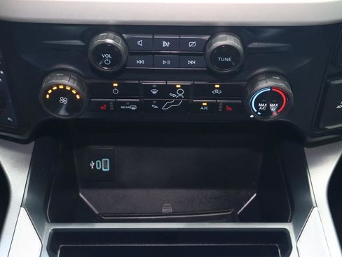 Used 2024 Ford F250 XLT w/ XLT Premium Package image 28