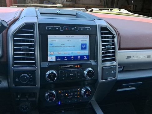 Used 2020 Ford F250 Platinum w/ FX4 Off-Road Package AWD/4WD image 20