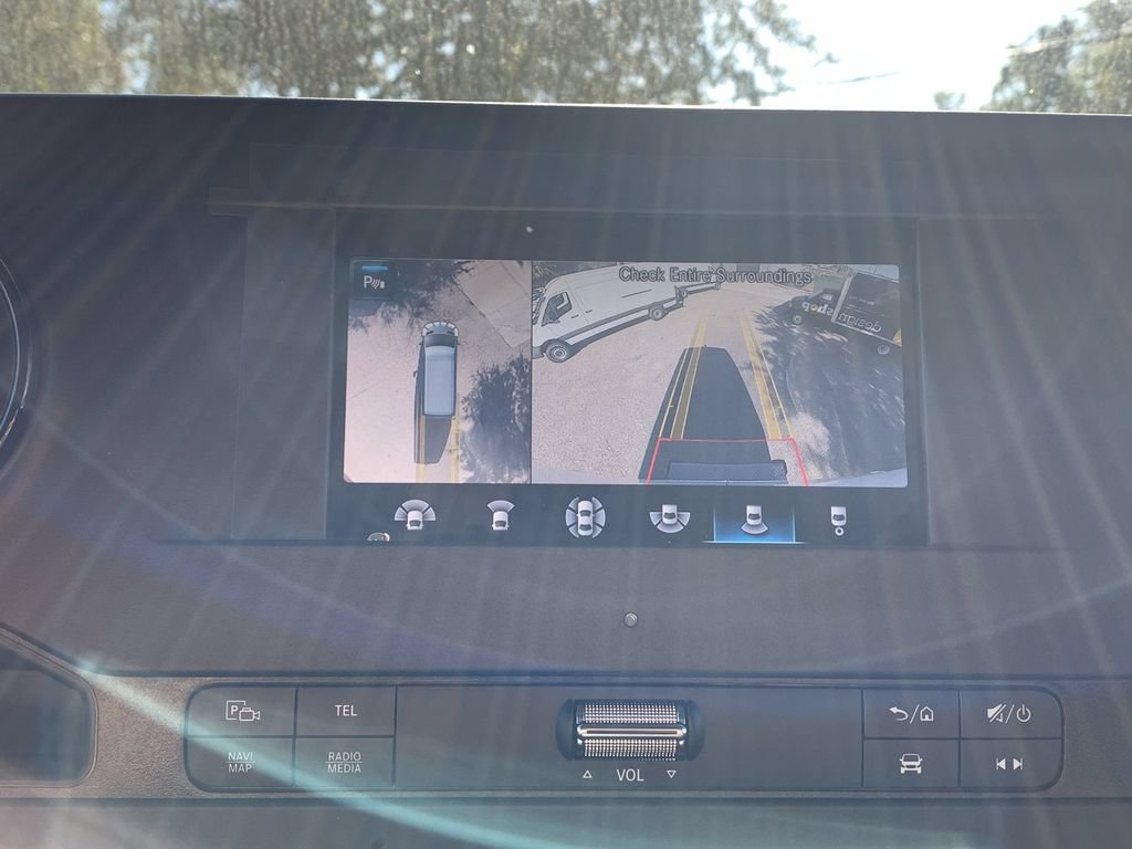 Used 2023 Mercedes-Benz Sprinter 2500 image 17