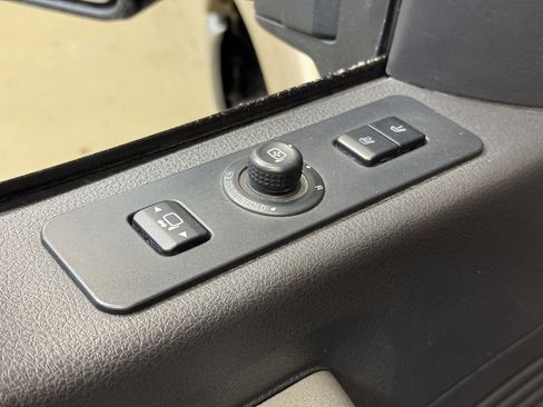 Used 2014 Ford F250 Lariat w/ Chrome Package image 11