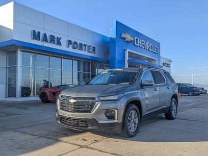 Used 2023 Chevrolet Traverse LT