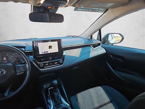 Used 2024 Toyota Corolla LE FWD image 4