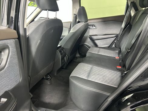 Certified 2023 Nissan Rogue SV image 10