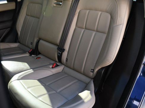 Used 2020 Land Rover Range Rover Sport SE image 23