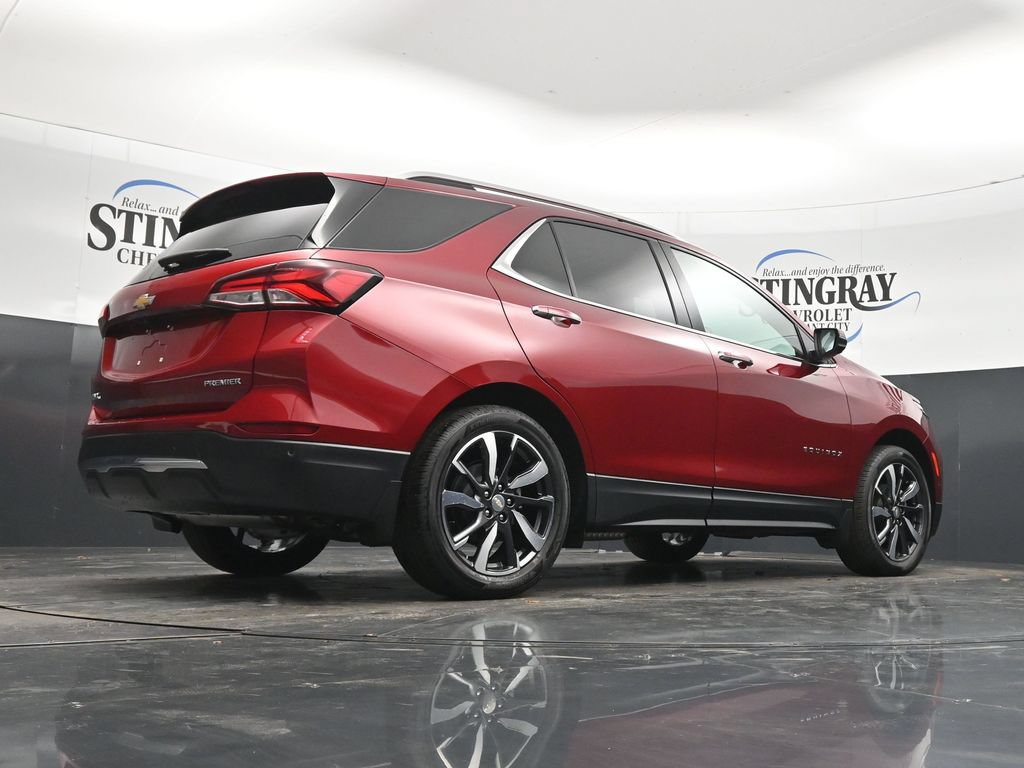 Used 2023 Chevrolet Equinox Premier FWD image 32