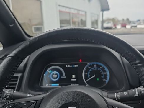 Used 2023 Nissan Leaf SV Plus image 20