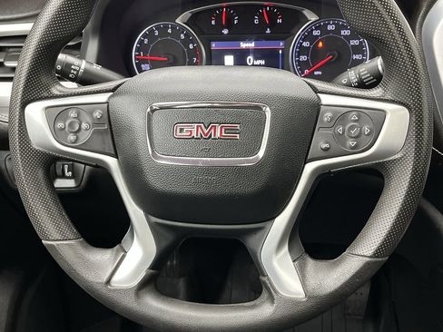 Certified 2023 GMC Acadia SLE w/ Driver Convenience Package image 17