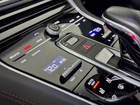 Used 2020 Porsche Panamera Turbo Sport Turismo image 21