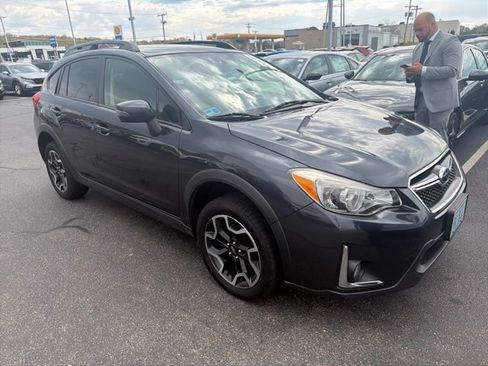 Used 2017 Subaru Crosstrek 2.0i Limited AWD/4WD image 1