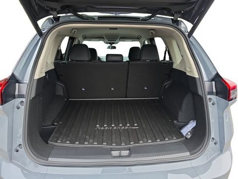 New 2026 Nissan Rogue SV AWD/4WD image 18