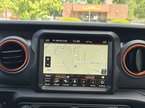 Used 2021 Jeep Gladiator Mojave AWD/4WD image 18