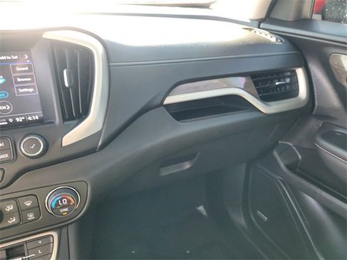 Used 2022 GMC Terrain Denali image 26